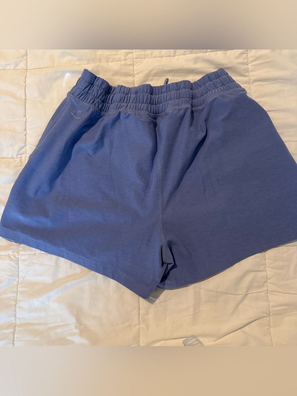 Beyond Yoga Women’s Shorts Small - Picture 7 of 9